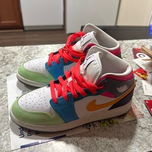 Jordan 1’s size grade school 6 US. Very colorful!